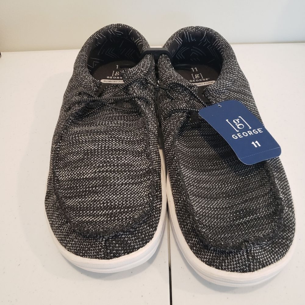 NWT George House Shoes Size 9